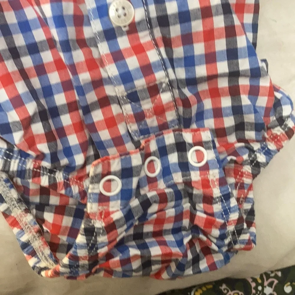 FINAL MARKDOWN Oshkosh snap crotch Shirt three months